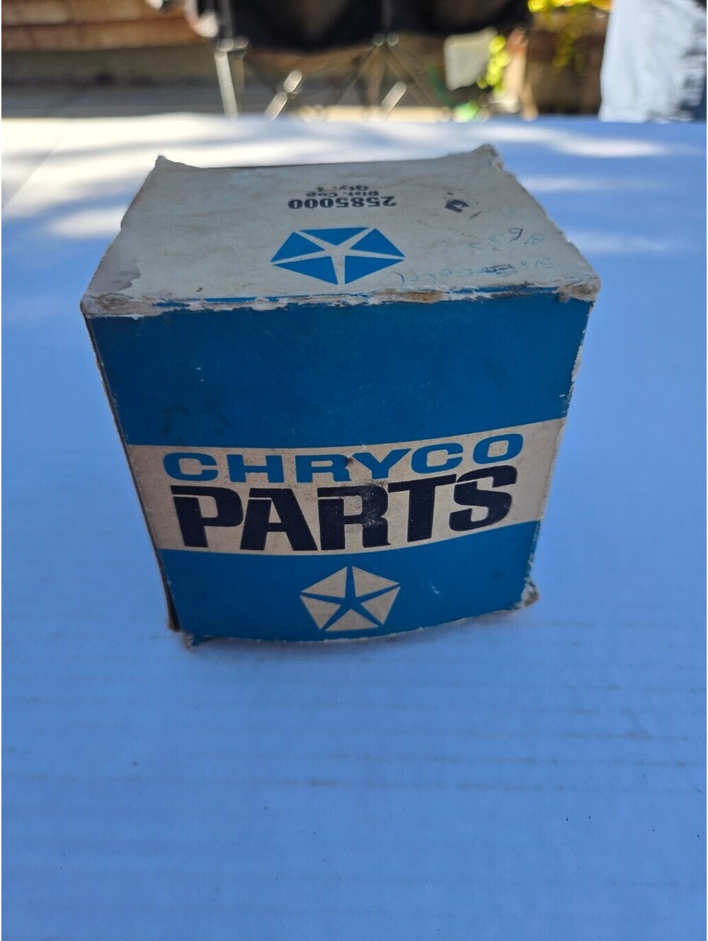 Vintage Chryco Parts 2585000 Distributor Cap NOS Mopar Chrysler Original Box